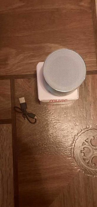 Портативная Bluetooth колонка A10 с подсветкой