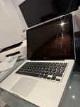 MacBook Pro 13-inch LED