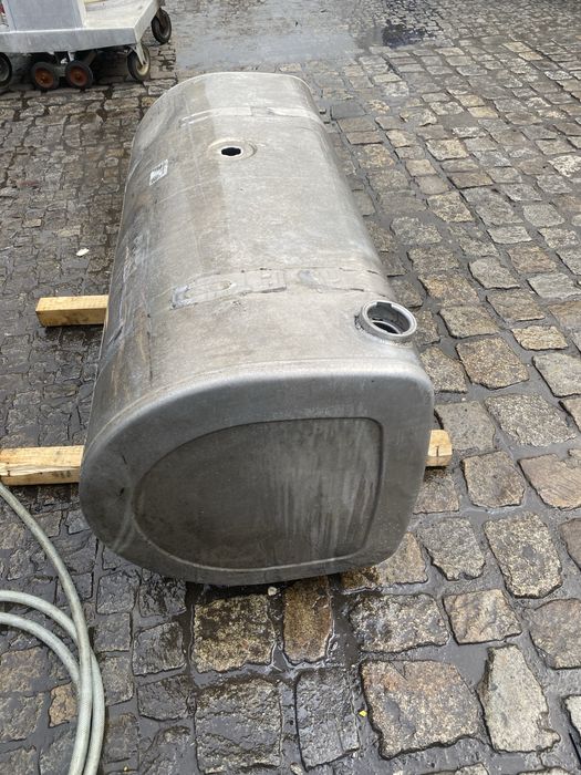 Zbiornik paliwa volvo renault fh 610L