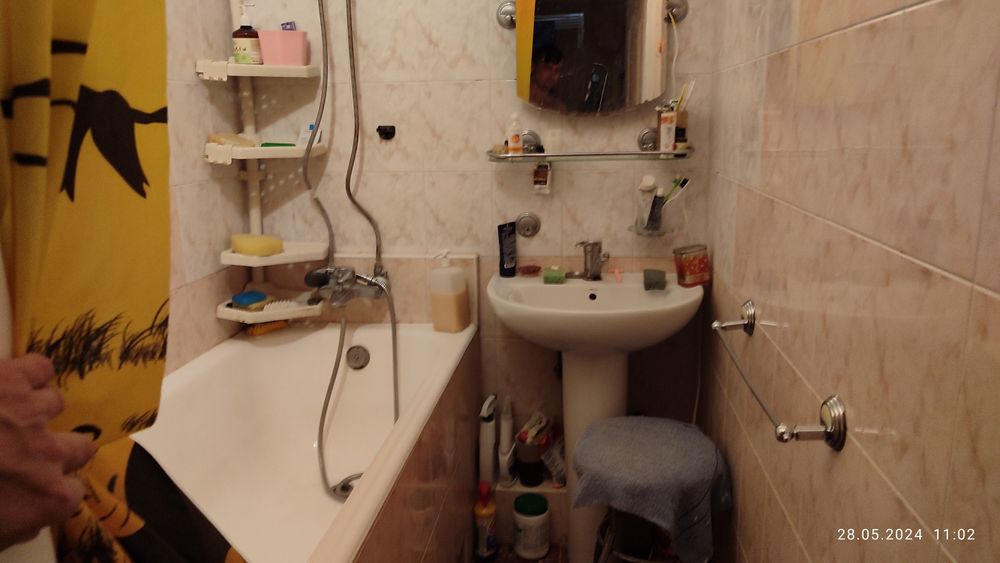 Для масажистів і кур'єрів. Центр. Тихо Чисто Тепло Гараж Власний котел