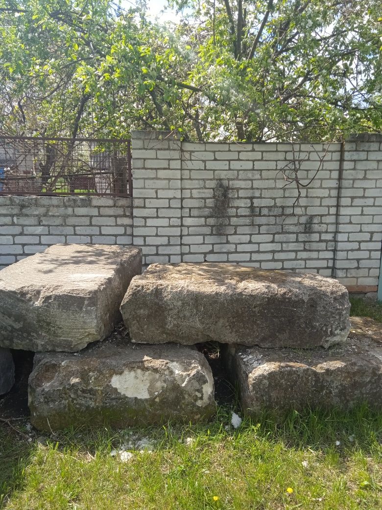 Блок стеновой   .