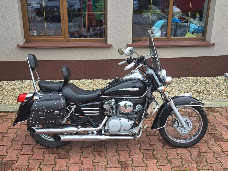 Honda Shadow vt 125 SilverTail