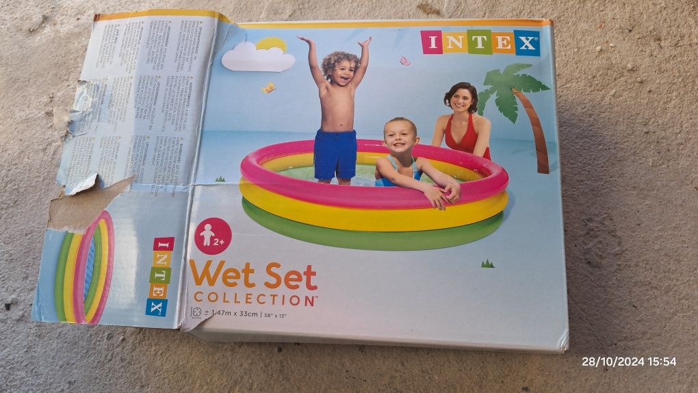 Piscina insuflável infantil