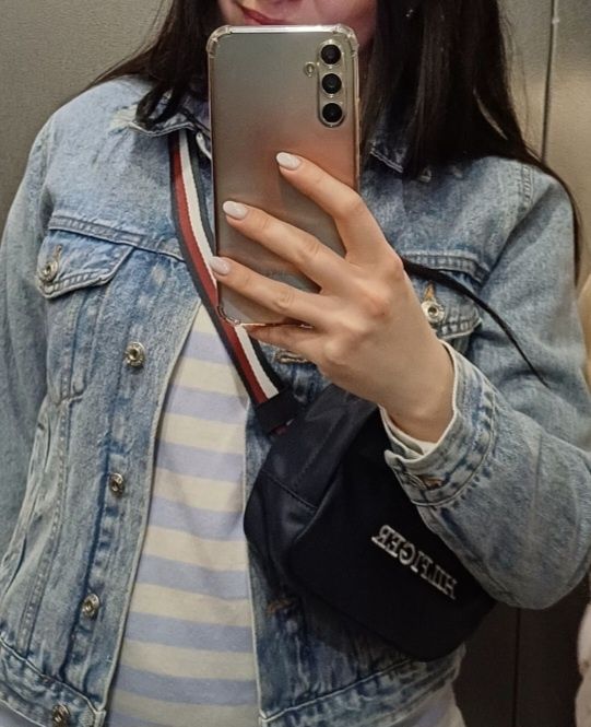 Сумочка поясная Tommy Hilfiger,  состояние идеальное