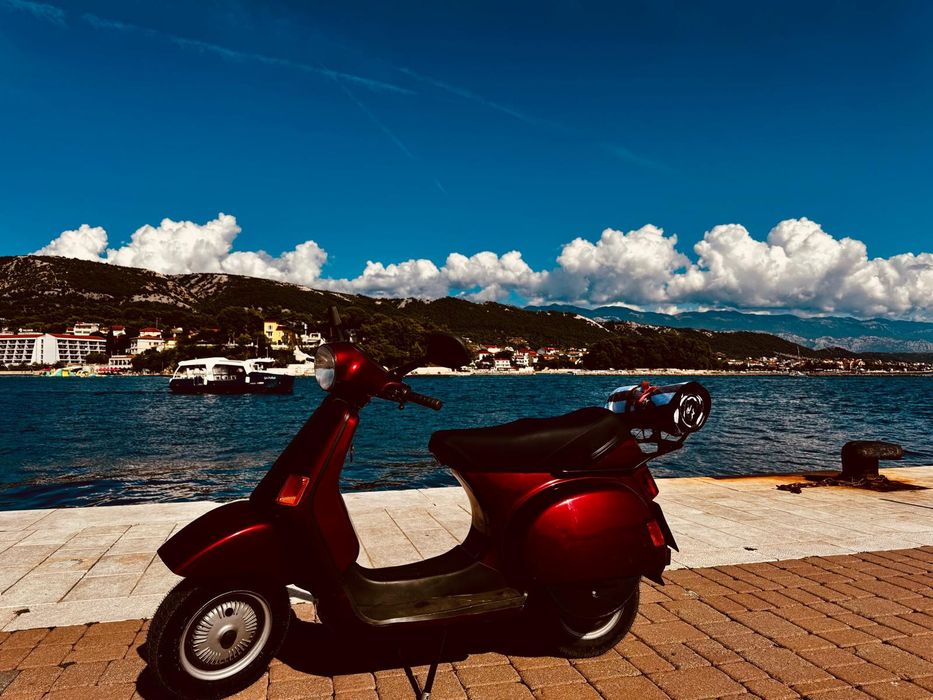 Piaggio Vespa Cosa 200