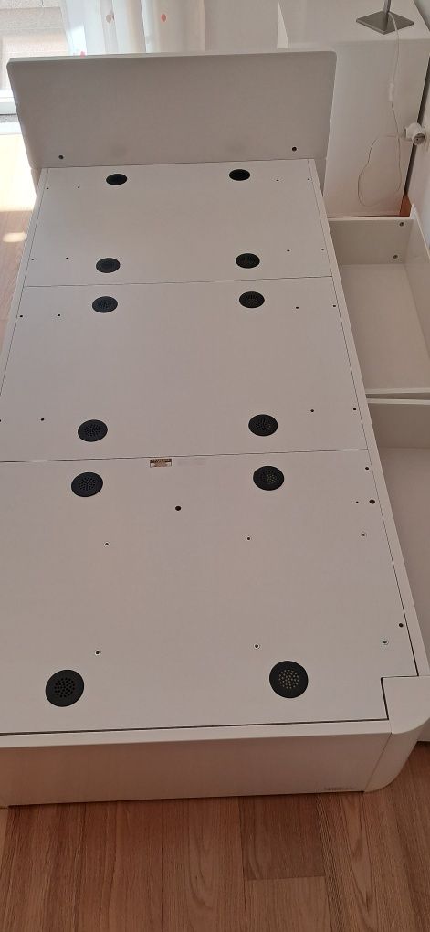 Cama de criança com colchão