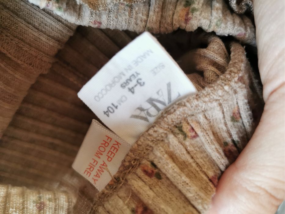 Legginsy rozmiar 104 Zara