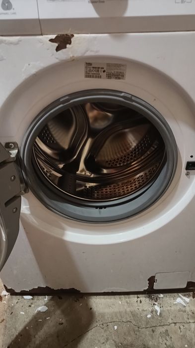 Пральна машинка беко