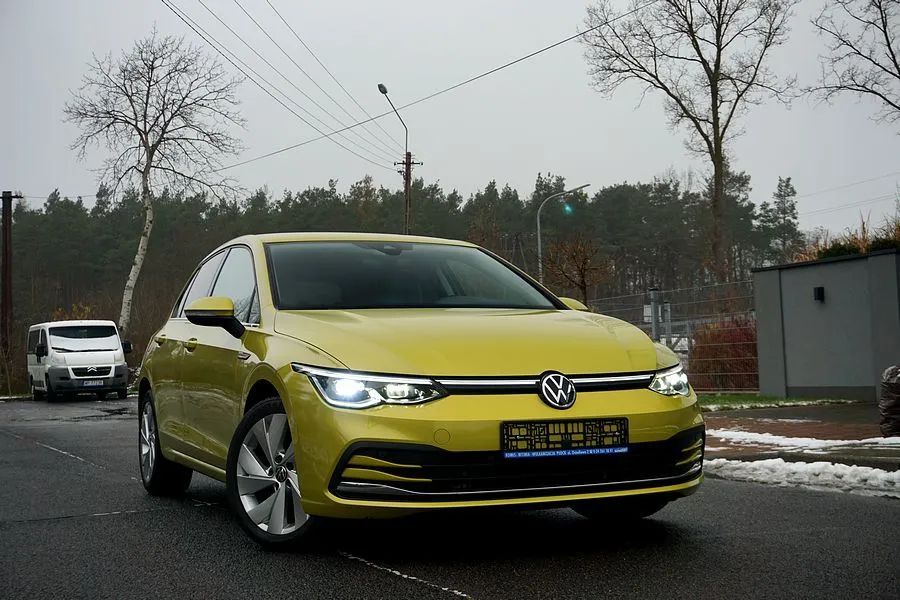 Volkswagen Golf Kolor Lime Yellow*FULL LED*Virtual*Kamera*LaneAssist*RadarACC*Ambiente