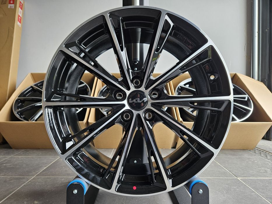 KIA 17 Nowe 5x114,3 Ceed Sportage Optima Soul Carens Niro Cee'd Czarne