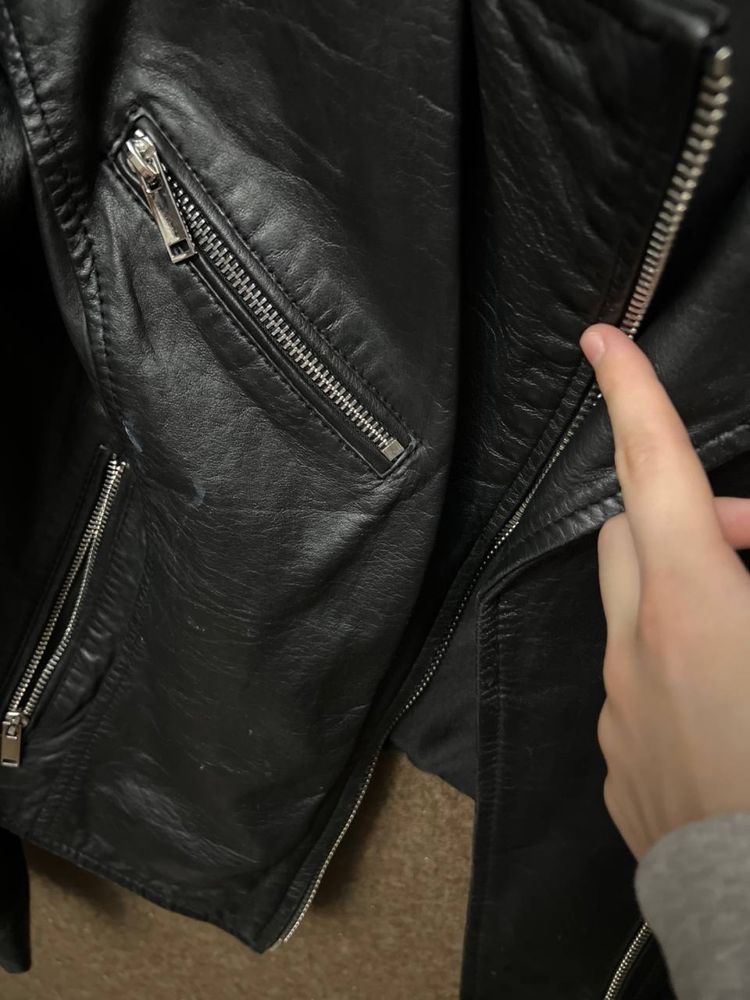 Женская кожанная Короткая курточка косуха черная