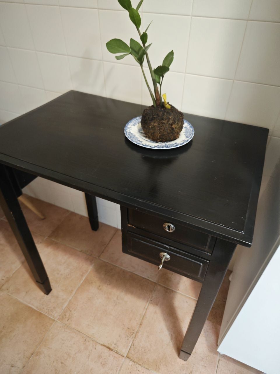 Escritorio antigo em madeira