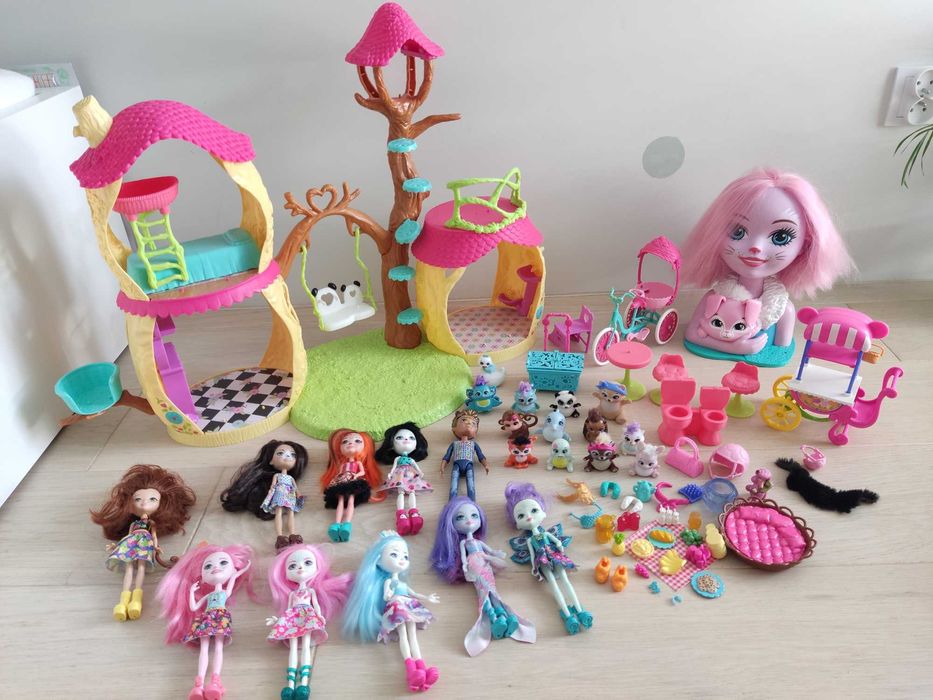 Dom domek dla lalek Enchantimals, mega zestaw, Leśny domek, 10 lalek
