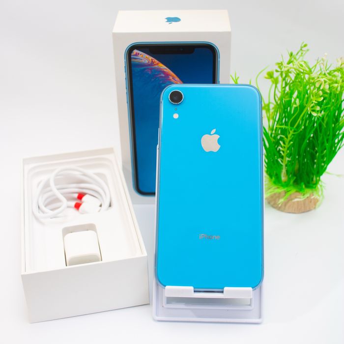 iPhone XR на 128 ГБ АКБ 100% айфон