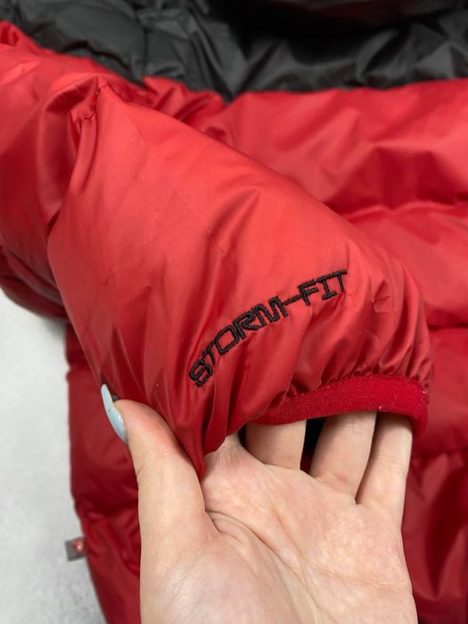 Куртка зимняя Пуховик Nike Storm-Fit Windrunner Primaloft