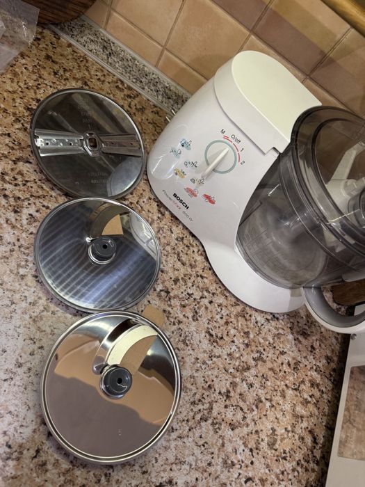 Кухонний комбайн Bosch PowerMix (800W)