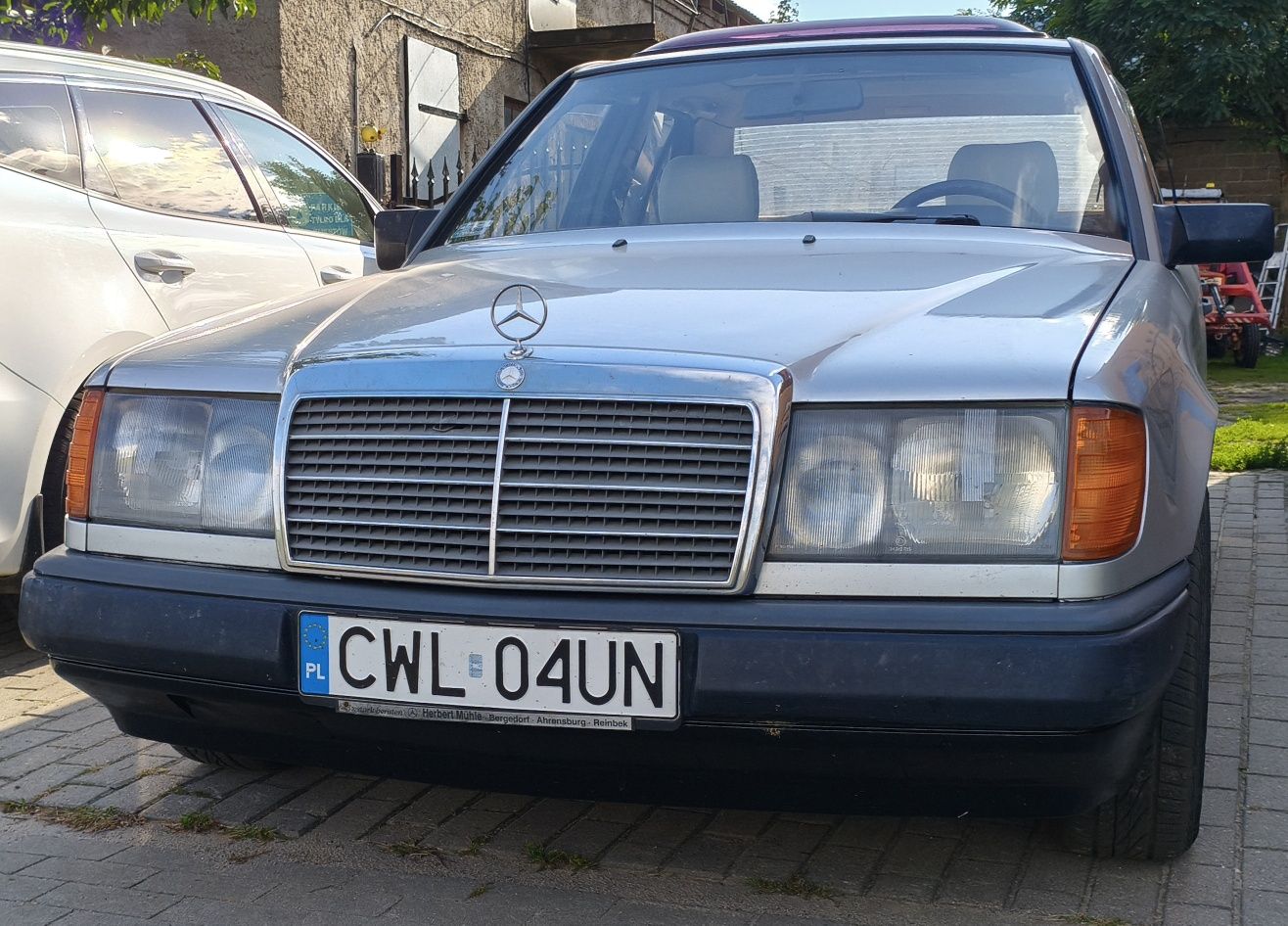 Mercedes W- 124 200E, 1989r