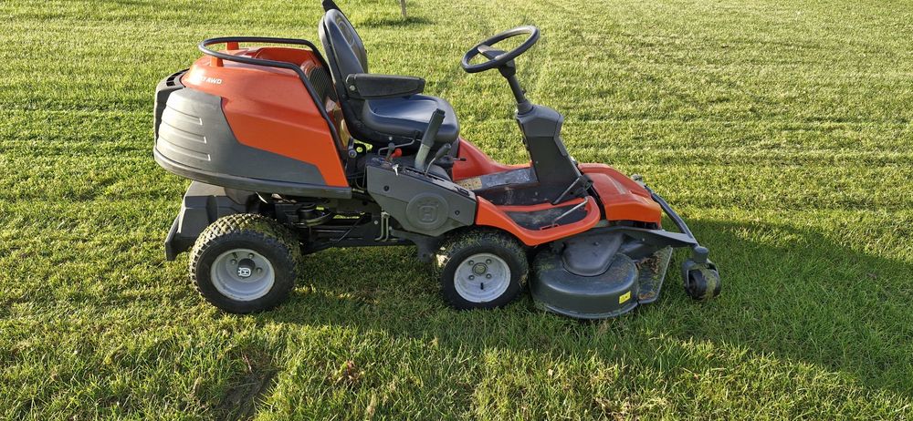 Traktorek kosiarka Husqvarna rider PR 17 AWD z hydrauliką
