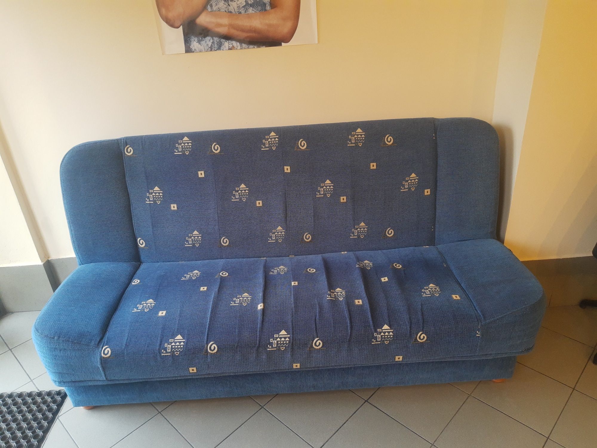 Meble z salonu fryzjerskiego