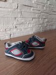 Buty chłopięce, wiek 6-9 miesięcy