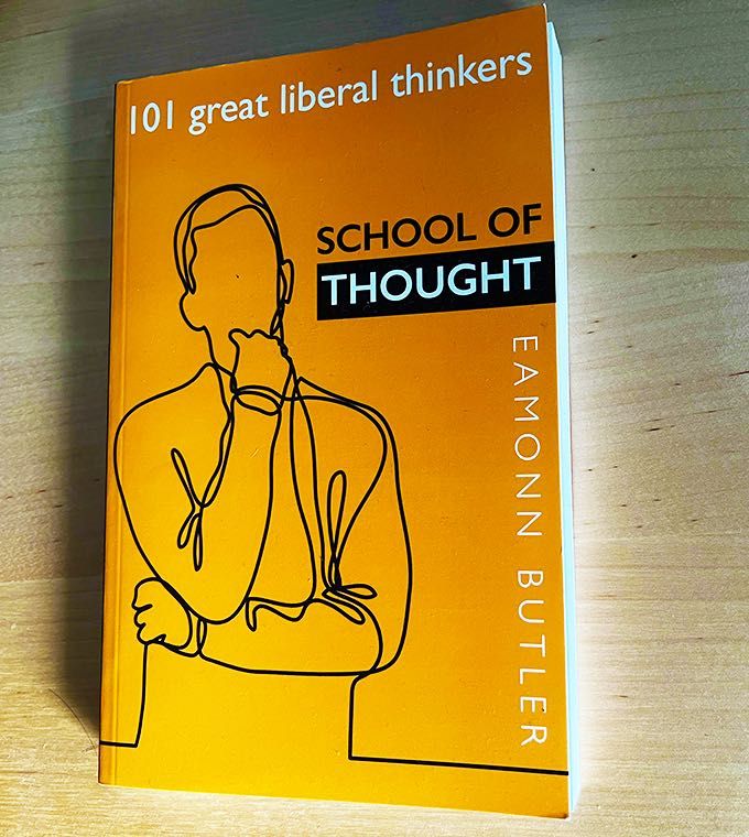 Livros clássicos de ciência política (7€ cada)