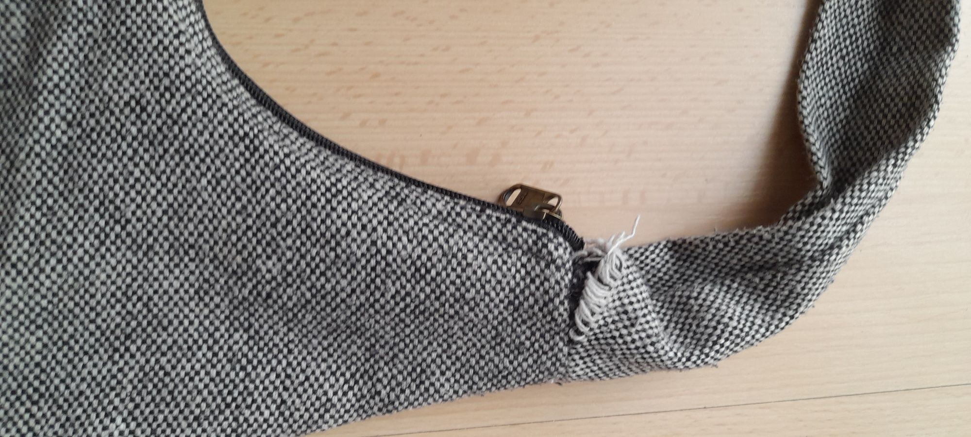 Materiałową torebka na ramię