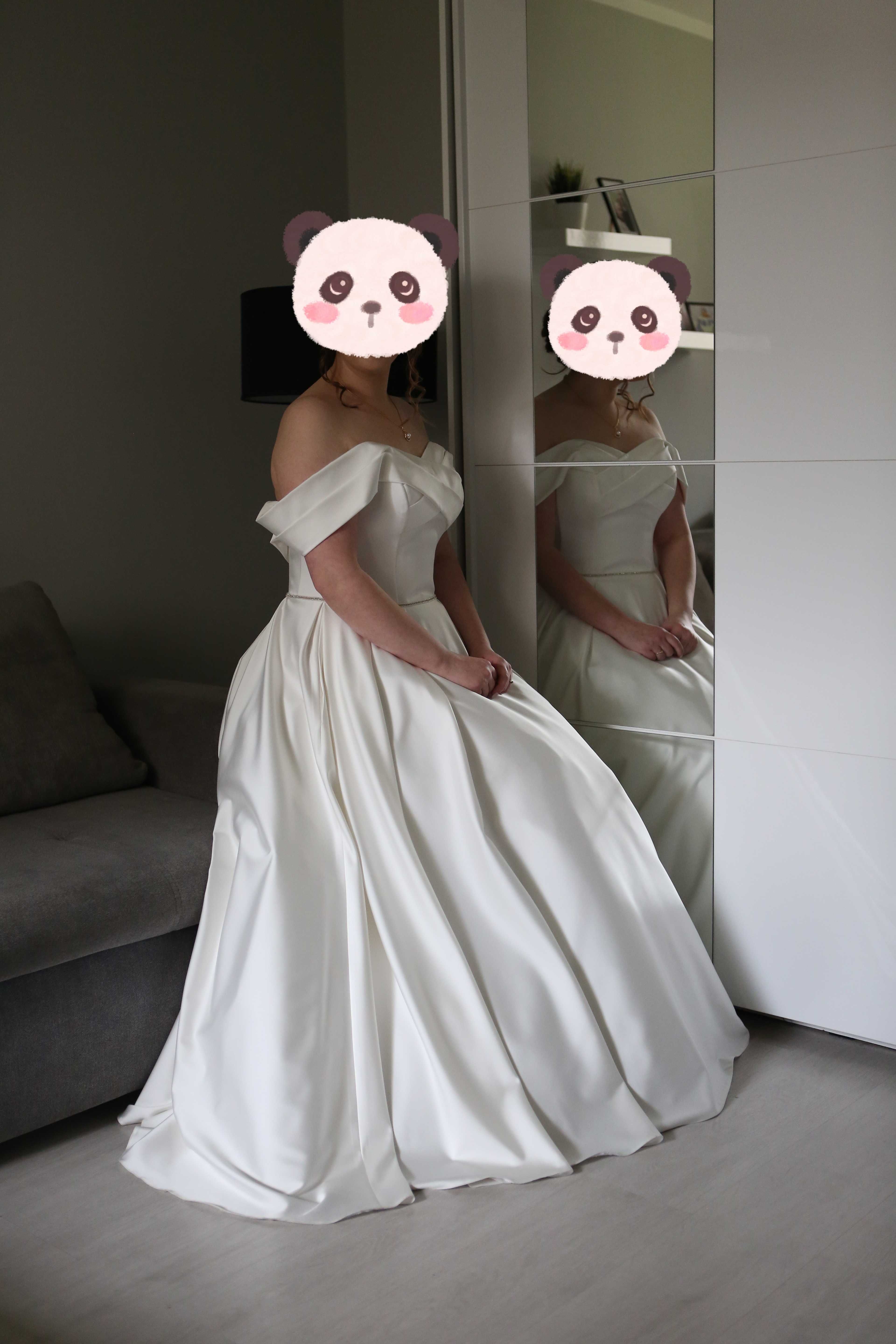 Elegancka suknia ślubna