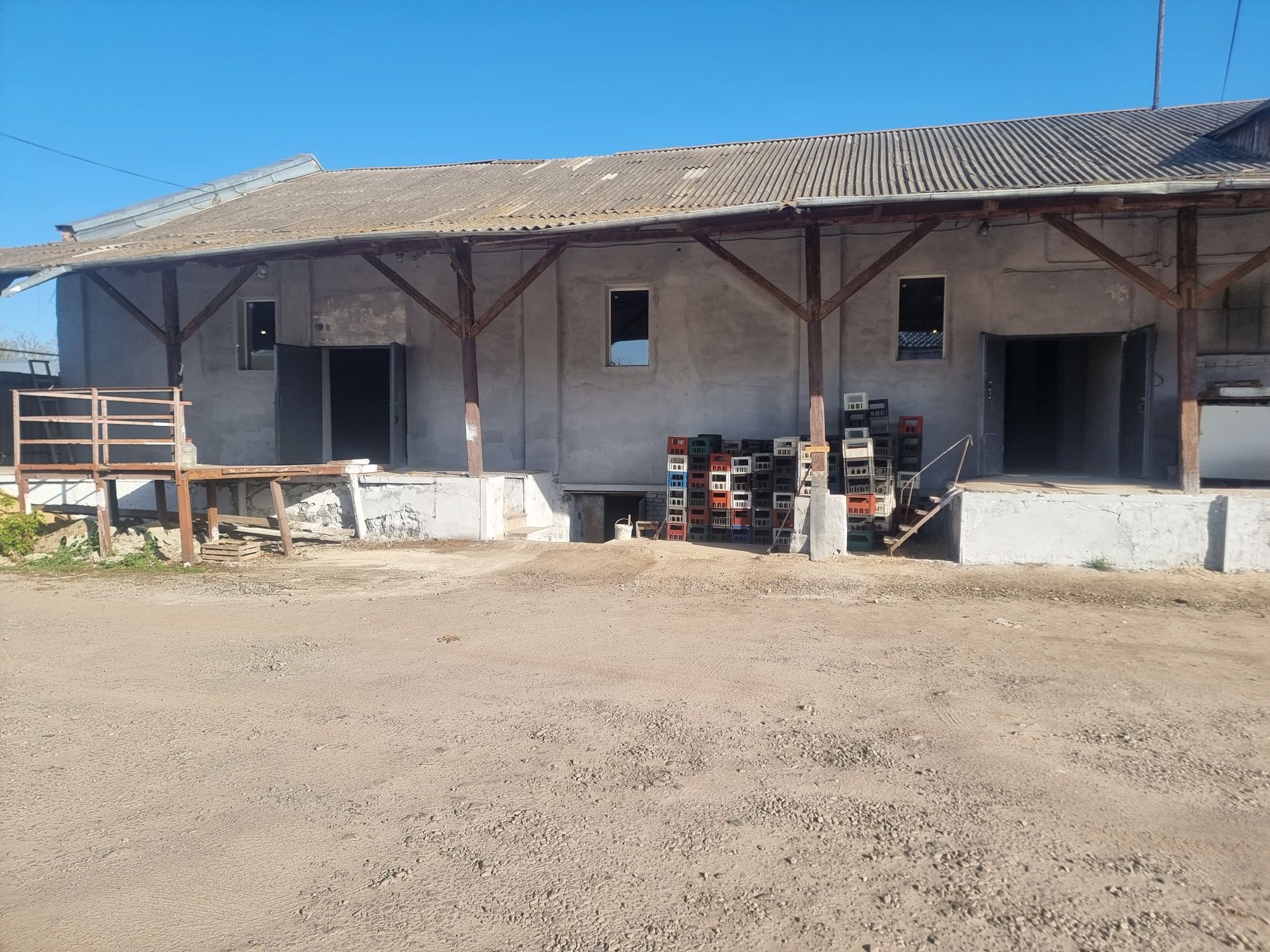 Оренда приміщення 460м² цокольний поверх