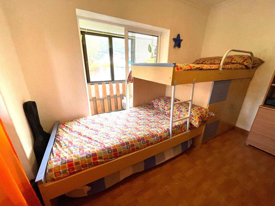 Vendo Beliche com 3 camas - colchões incluídos
280€