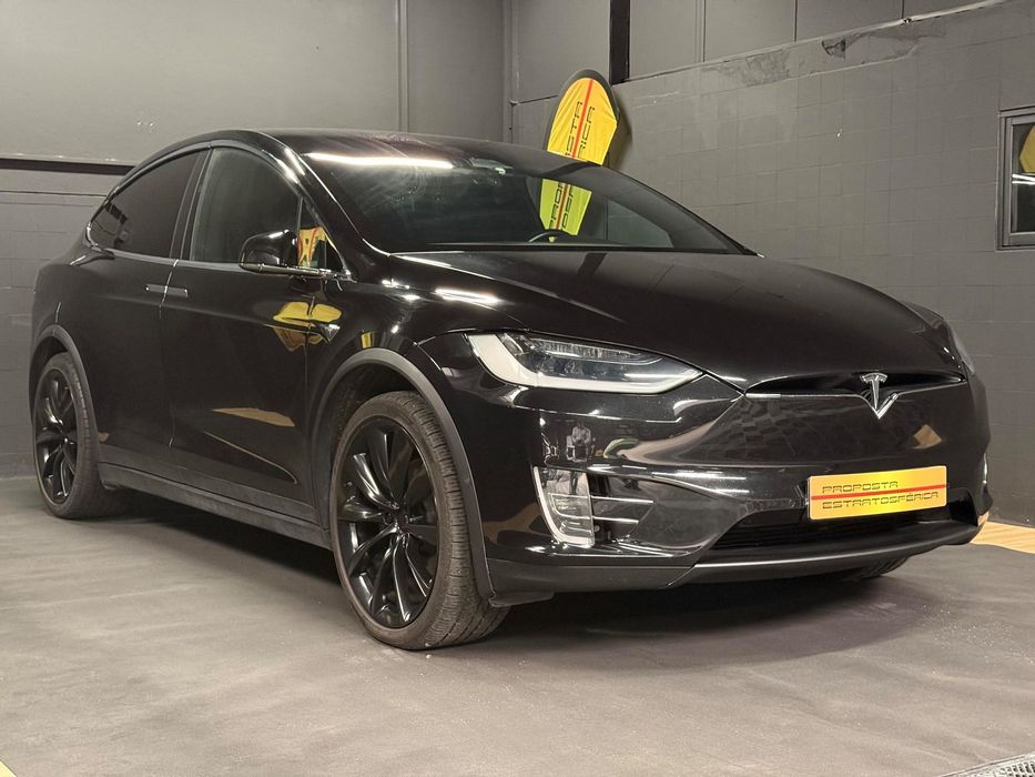 Tesla Model X 100D