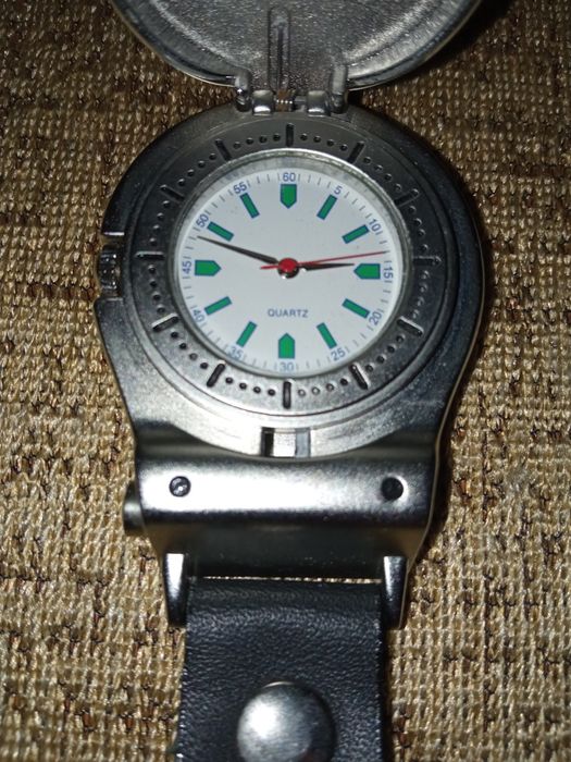 На подарок! НОВЫЕ часы Quartz эксклюзивные подарочные SFOR