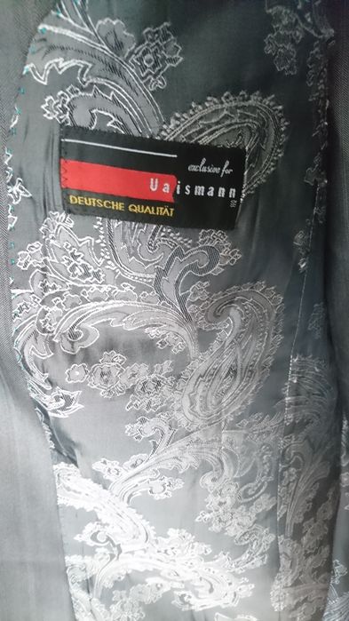 Продам мужской костюм