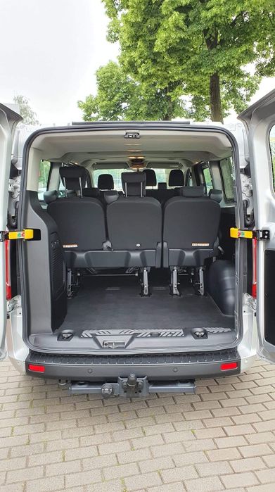 Wypożyczalnia busów wynajem busa bus osobowy Ford Custom Automat