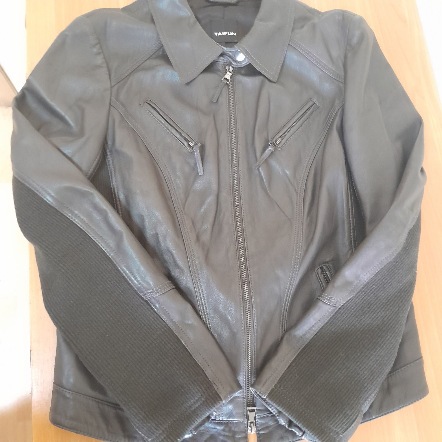 Шкіряна жіноча куртка TAIFUN розмір 44-46 наш