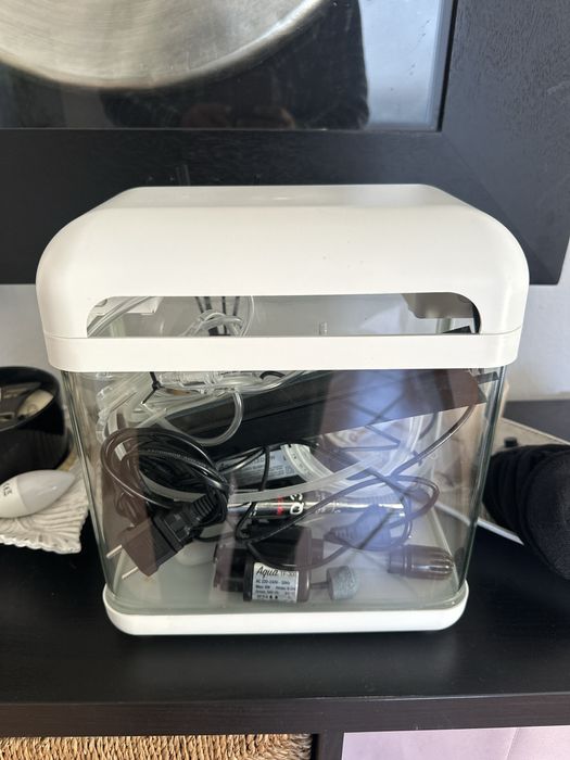 Vendo aquario 7L