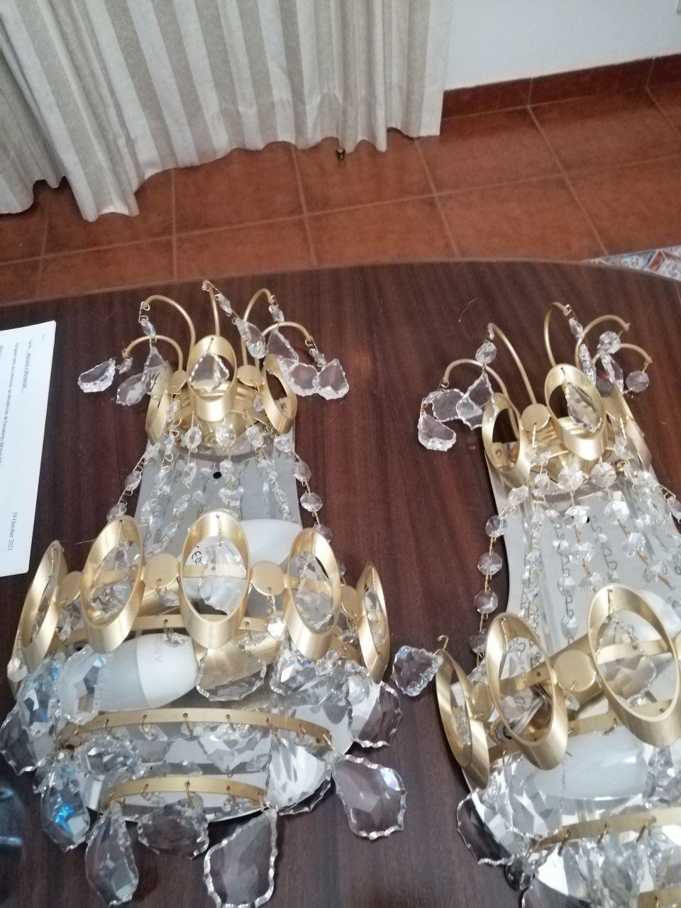 Lustre com 2 apliques de parede