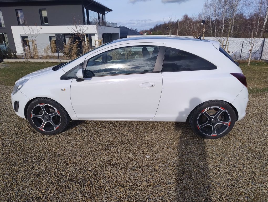 Opel Corsa 1,4 bardzo dobry stan