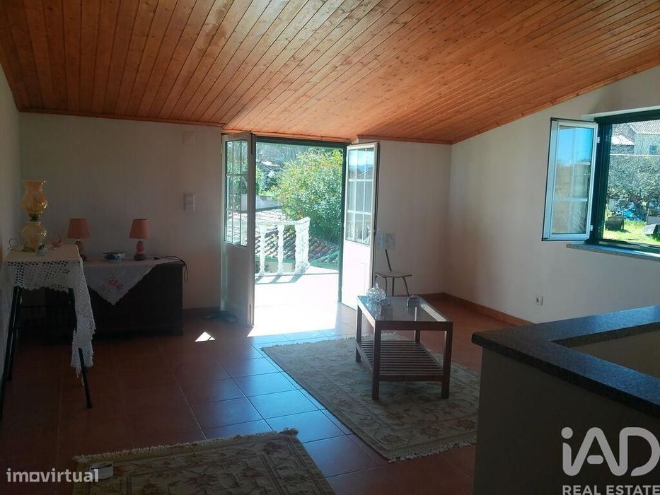 Casa / Villa T6 em Travanca de Lagos de 281,00 m2