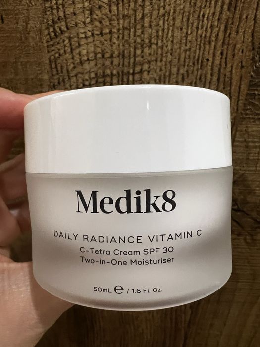Пади Elemis спрей Collistar сиворотка Lancome денний нічни крем Medik8