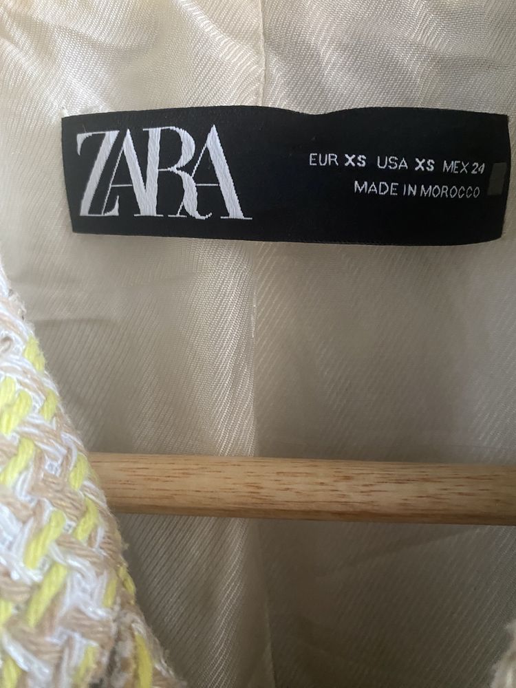 ZARA krótka marynarka / żakiet rozmiar XS