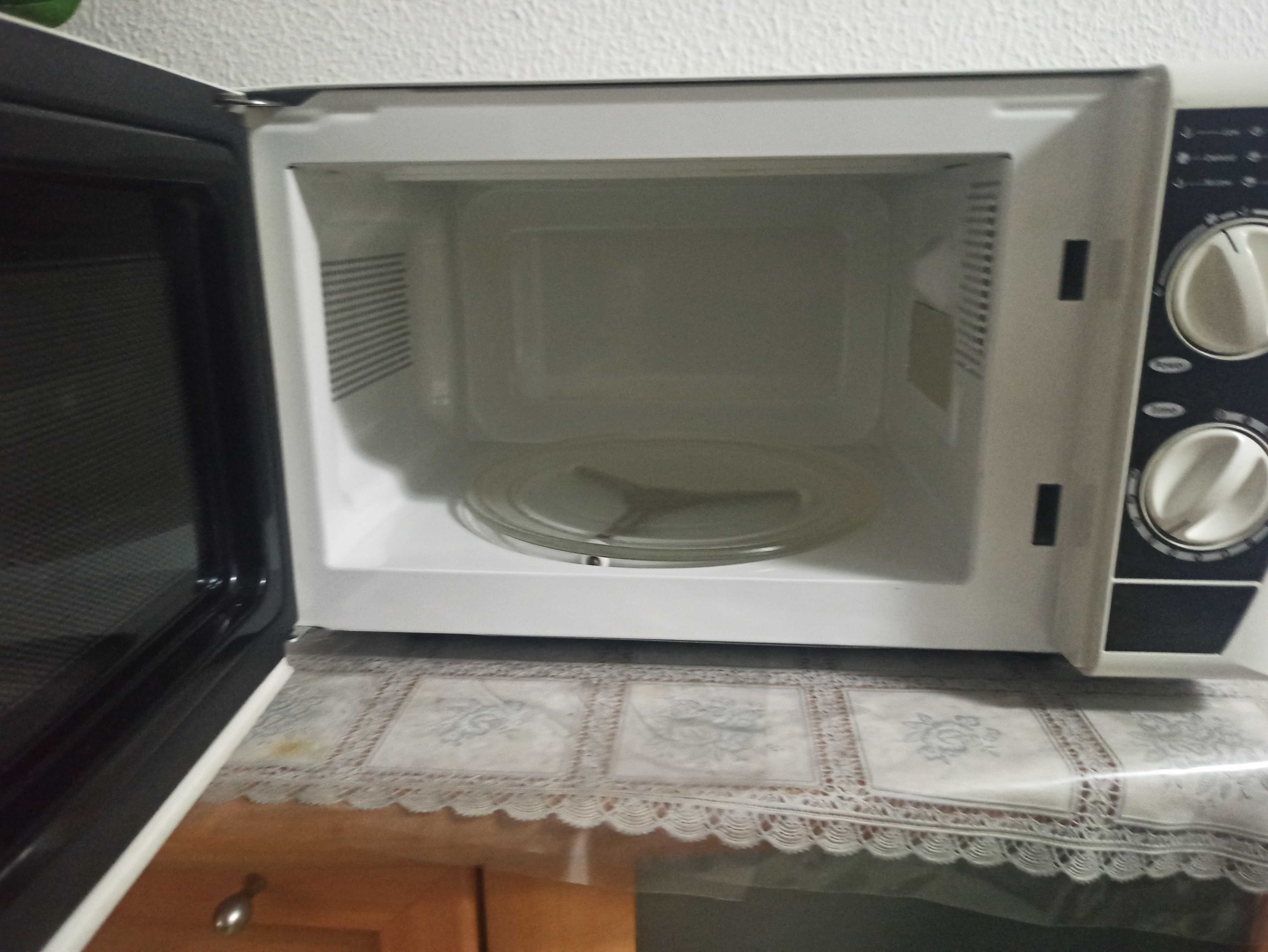 Microondas Fairline