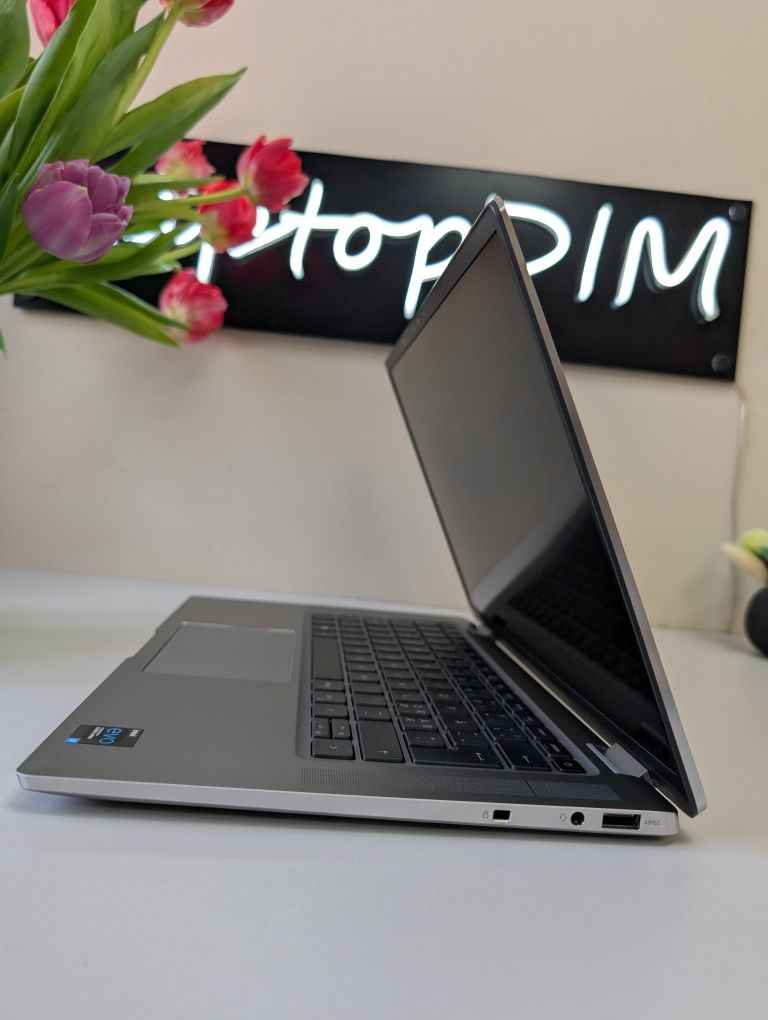 Сучасний Ноутбук Dell Latitude 9520/i7-1185G7/16GB/512GB/FHD/IPS/15.6