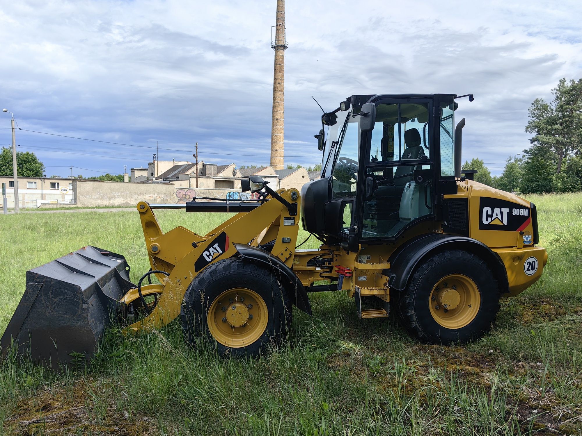 Cat 908M super stan OKAZJA 2018r sprowadzona jak cat 907 906 volvo l30