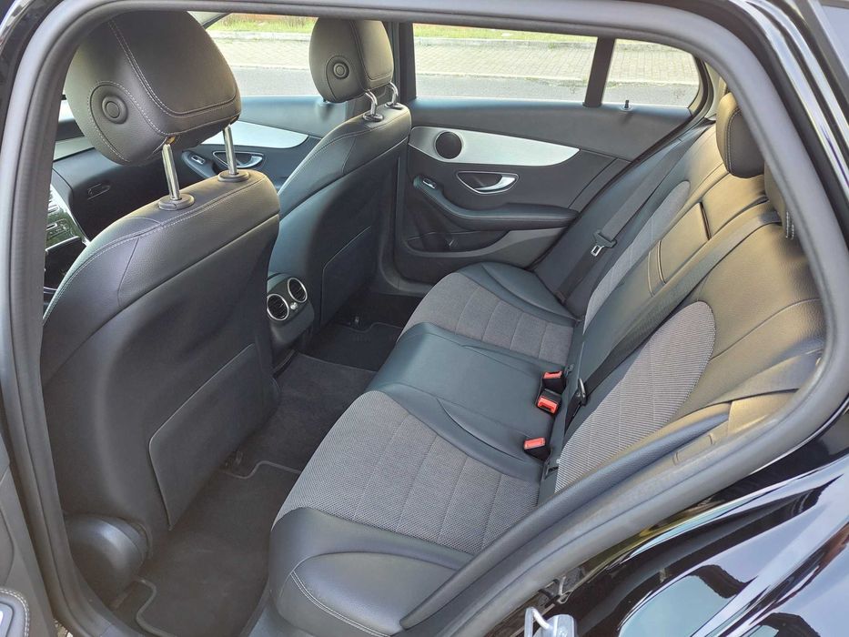Mercedes C220 170CV 142.000 kms Avantgarde 2018 Aceito Retoma