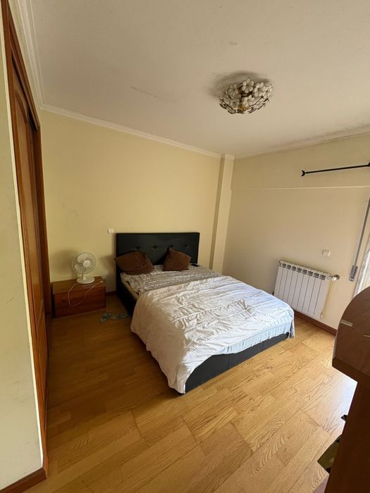 Quarto grande para casal com varanda