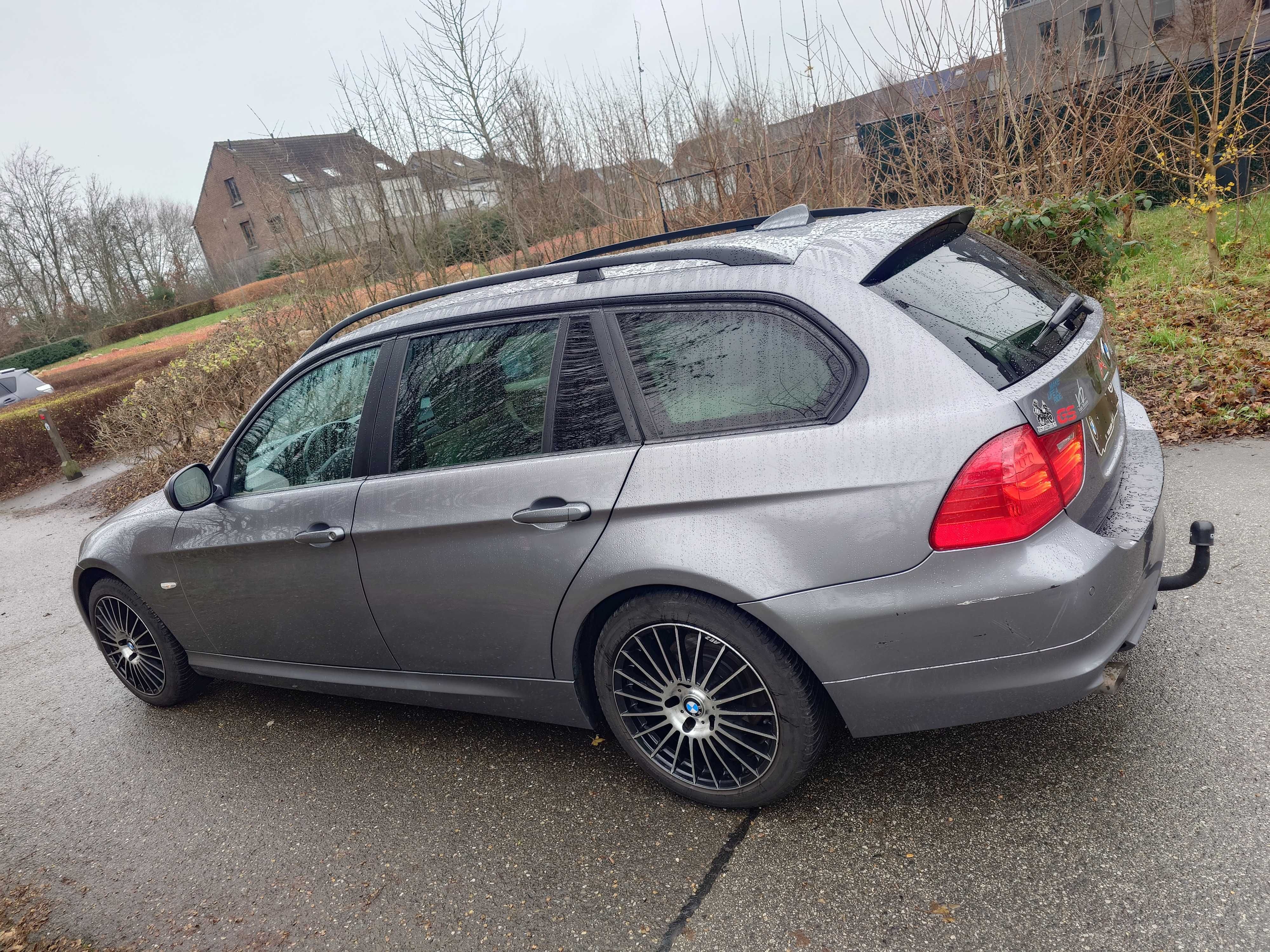 Bmw 318d E91 2009rok