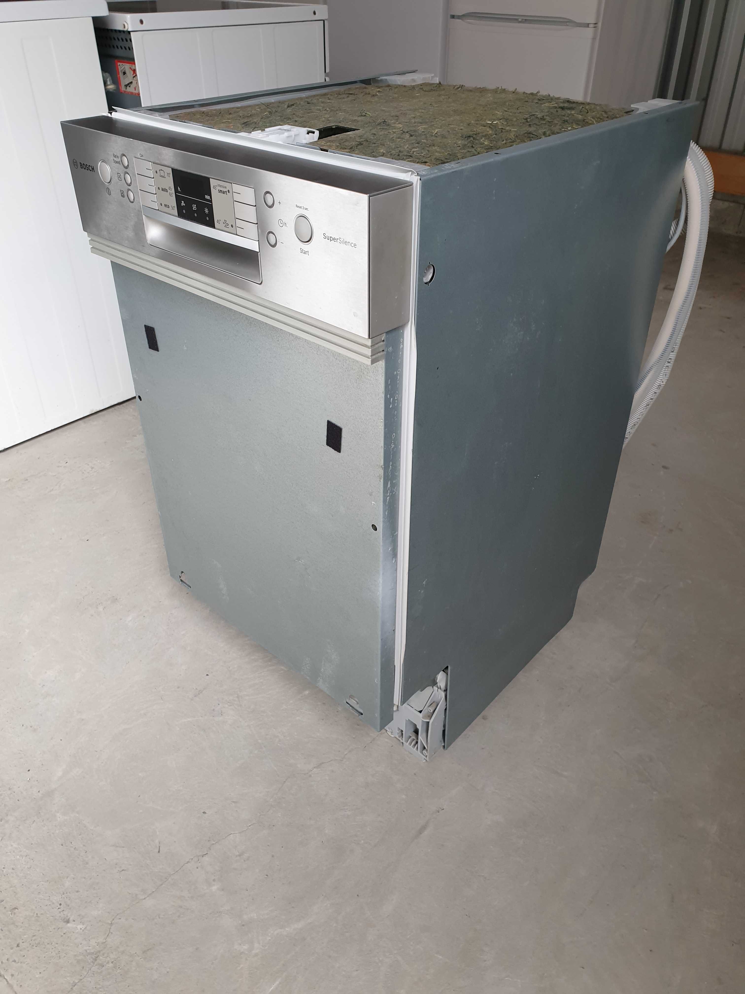 Встроенная посудомоечная машина BOSCH 45 Cm / Made in Germany