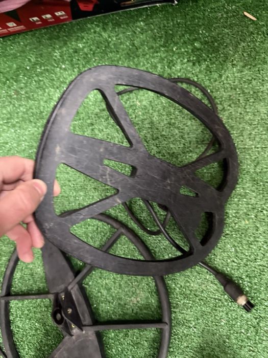 Металошукач Quest Q20+Arven 32. Металлоискаткль Квест