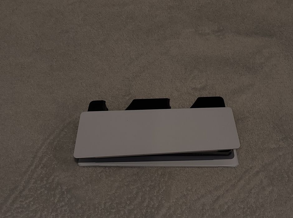 stacja ładująca do padów PS5