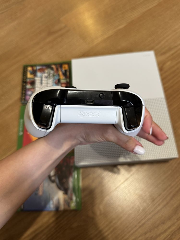 xbox series one S 1TB